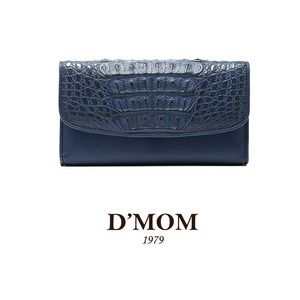 Pre-Order D’MOM deluxe crocodile  trifold wallet!